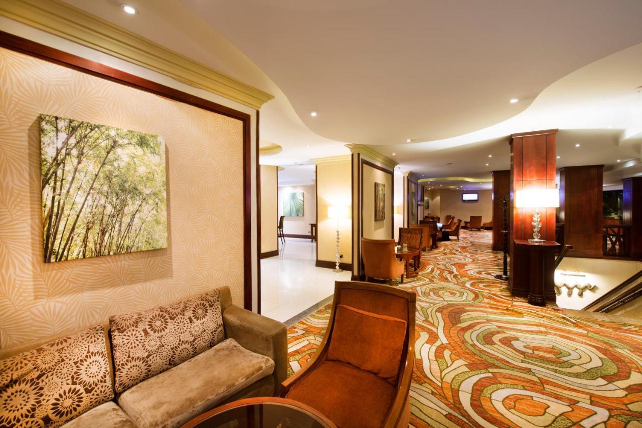 Kigali Serena Hotel Экстерьер фото