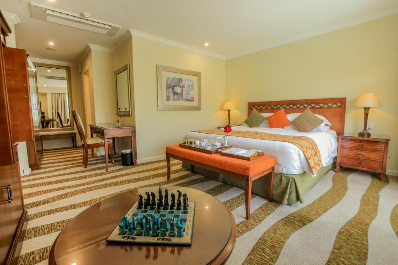 Kigali Serena Hotel Экстерьер фото