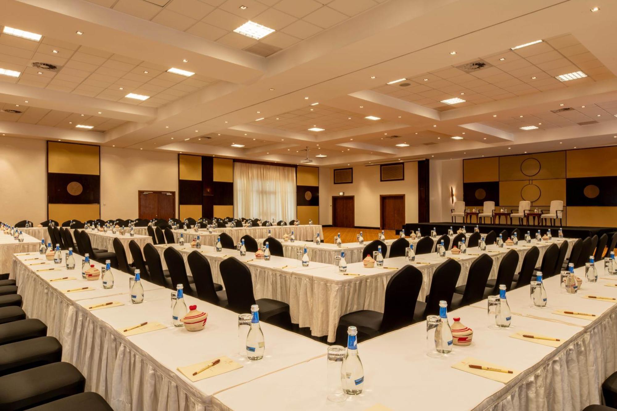 Kigali Serena Hotel Экстерьер фото